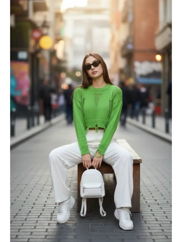 Свитер укороченный c рваным эффектом оверсайз кофта фото 5