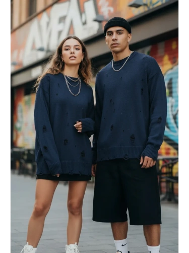 Свитер оверсайз рваный женский и мужской теплая унисекс